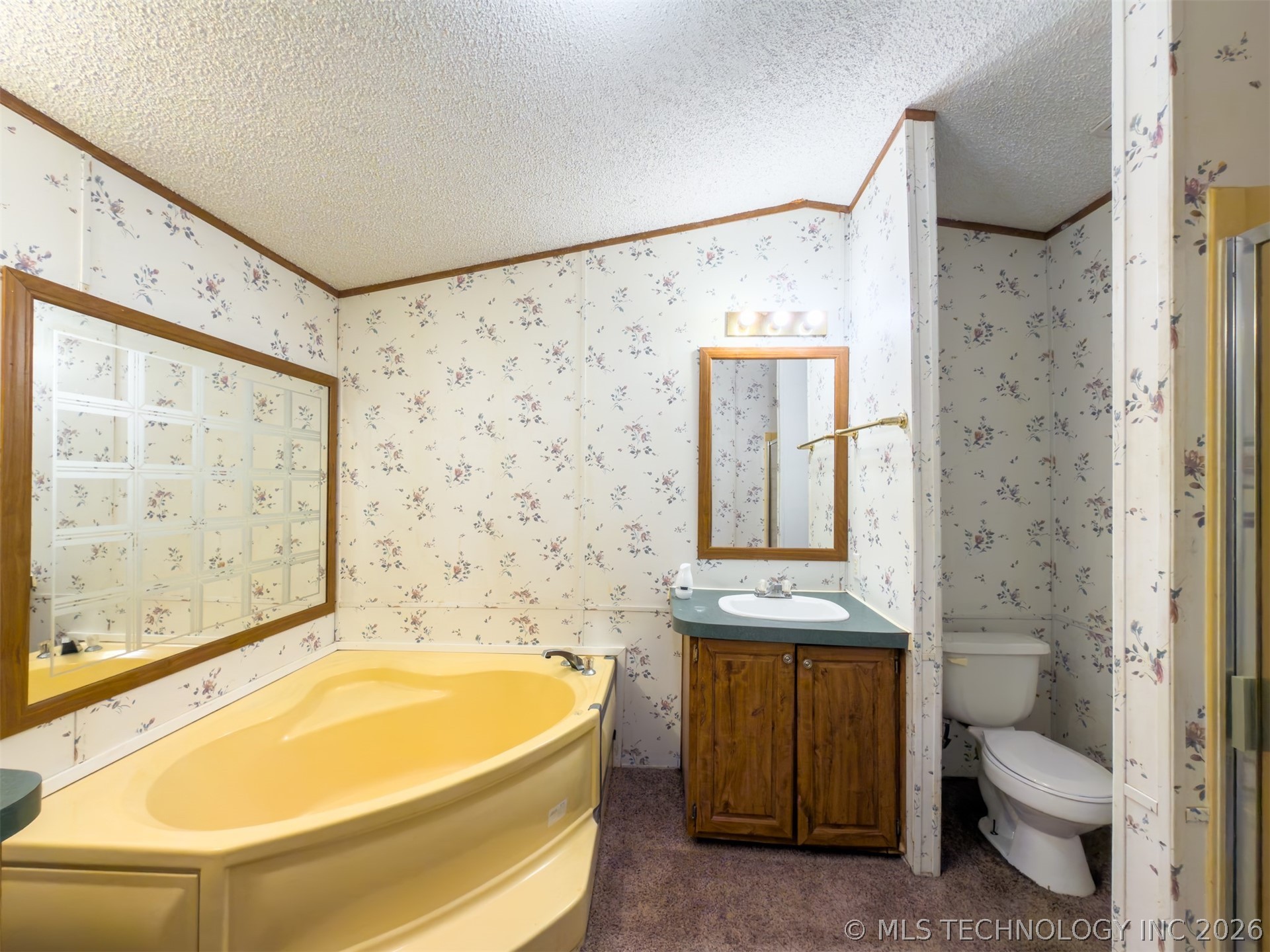 50 N Johnson Property Photo 16