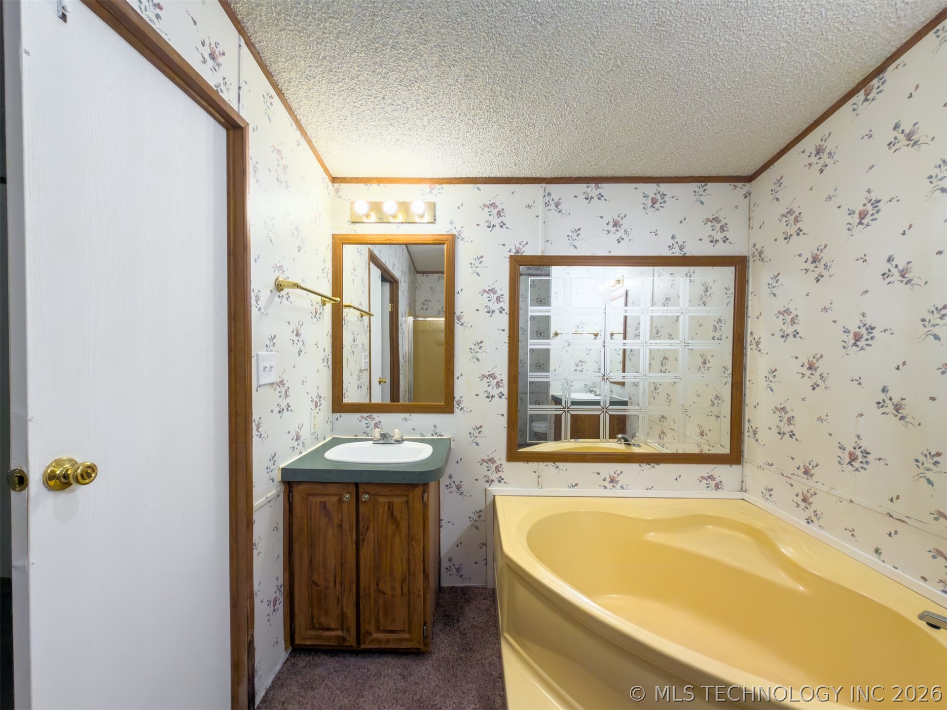 50 N Johnson Property Photo 18