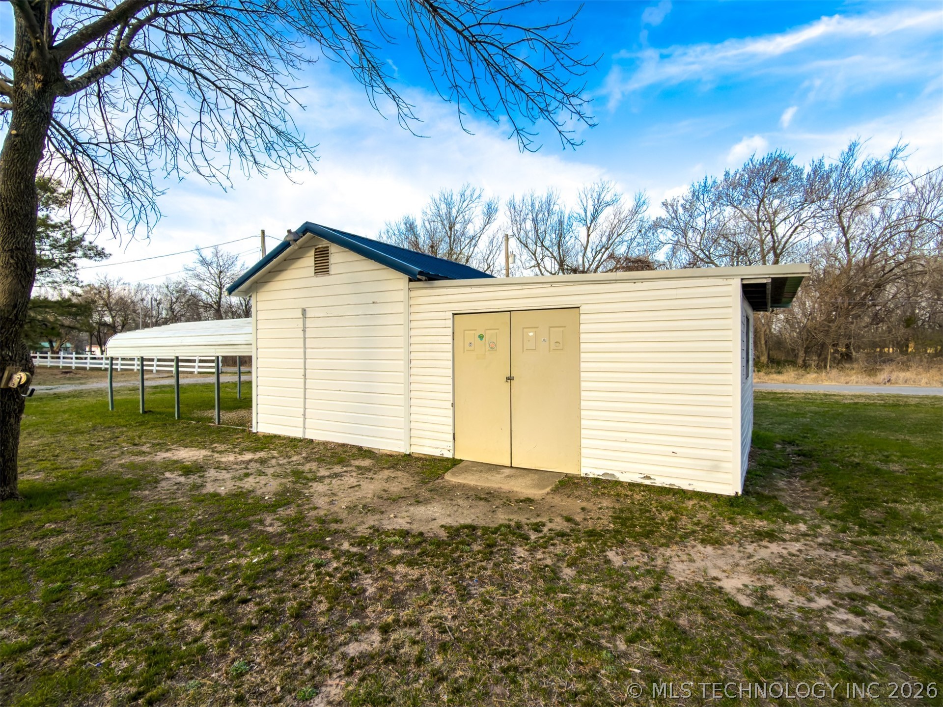 50 N Johnson Property Photo 27