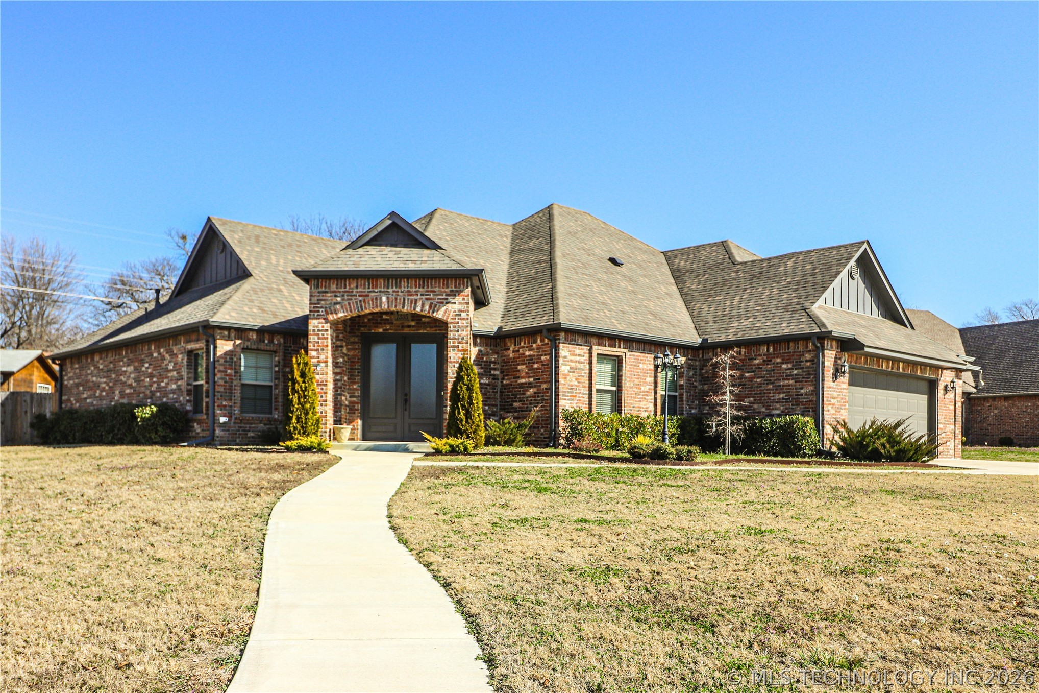 1335 E Teresa Avenue Property Photo 1