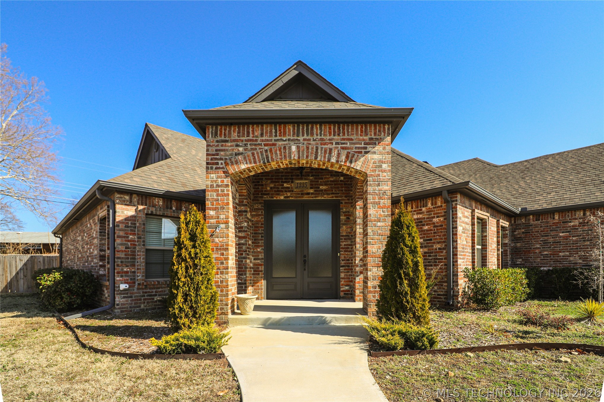 1335 E Teresa Avenue Property Photo 3