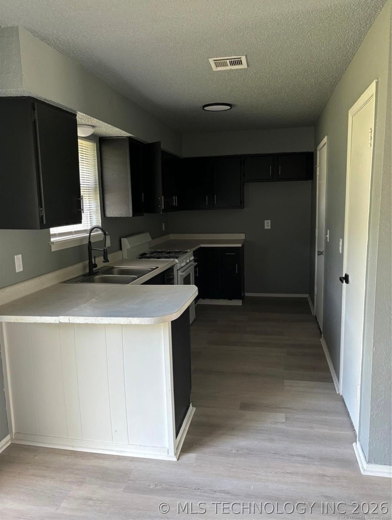 508 S Michigan Property Photo 4