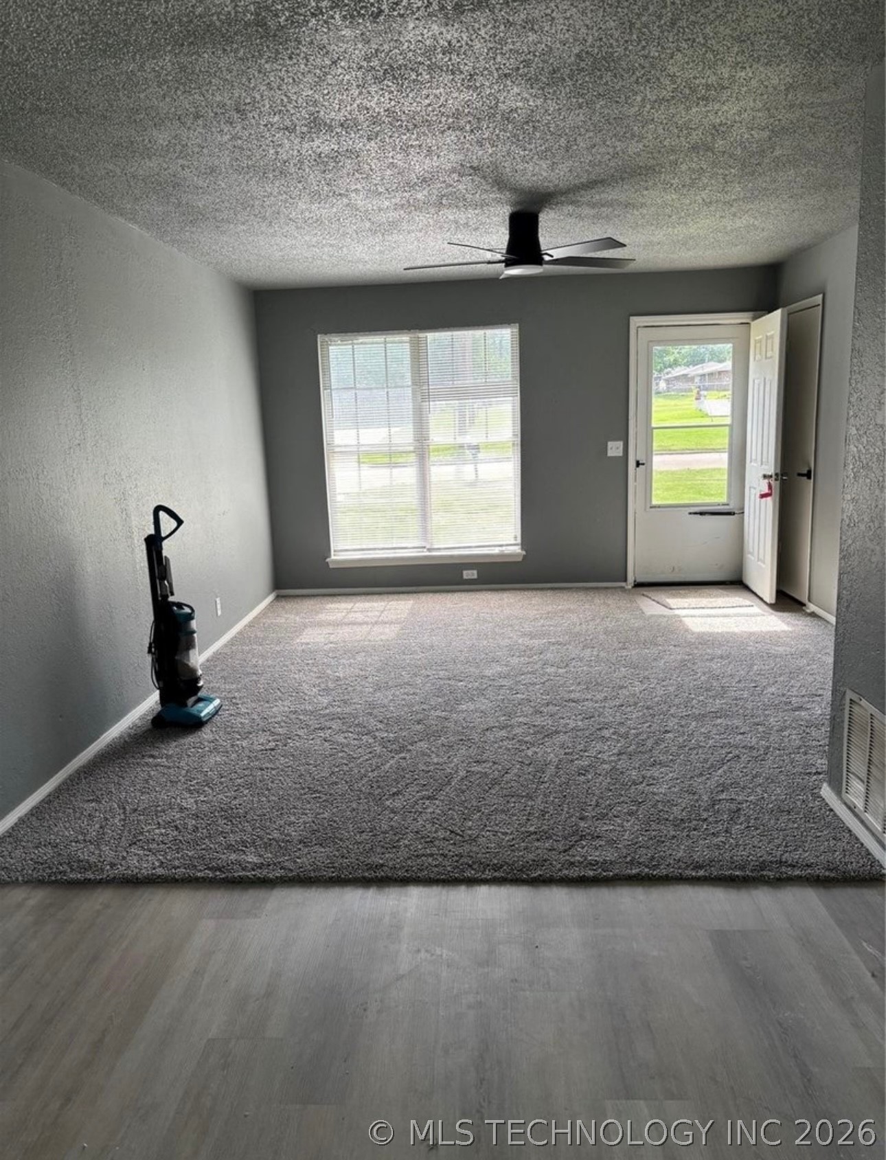 508 S Michigan Property Photo 5