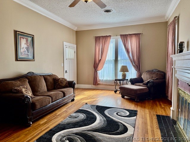 1103 Bixby Street Property Photo 4