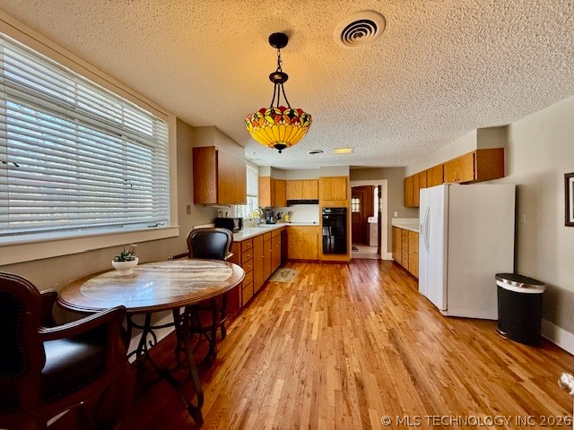 1103 Bixby Street Property Photo 6