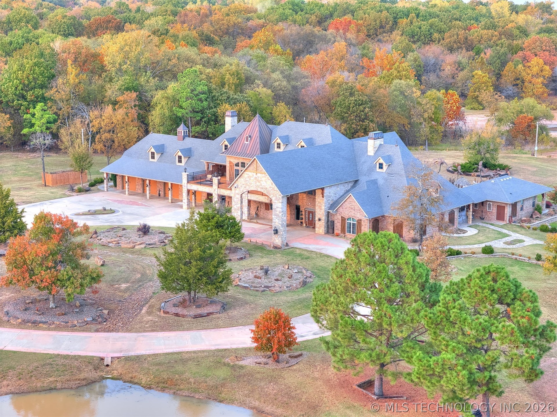 414498 E 1170 Road Property Photo 8