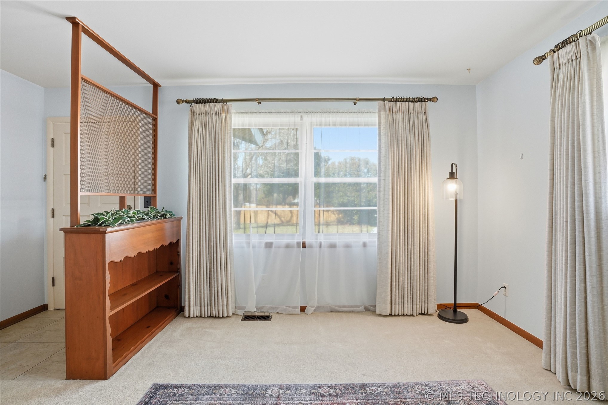 1512 E 58th Street Property Photo 5