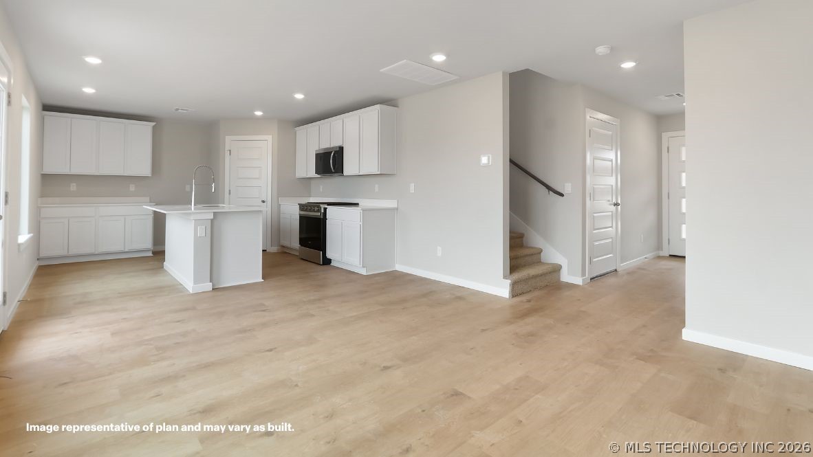 3507 N 35th Court Property Photo 6