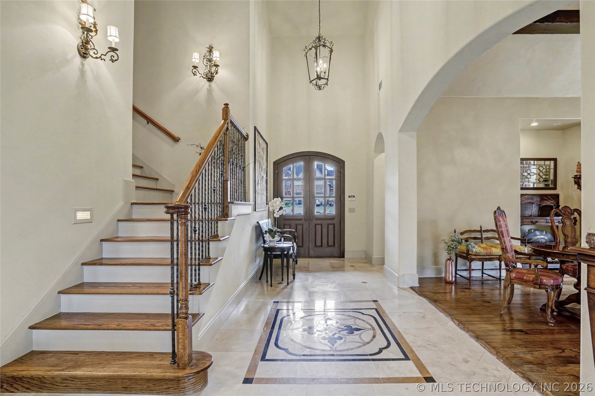 9436 S Jamestown Avenue Property Photo 5