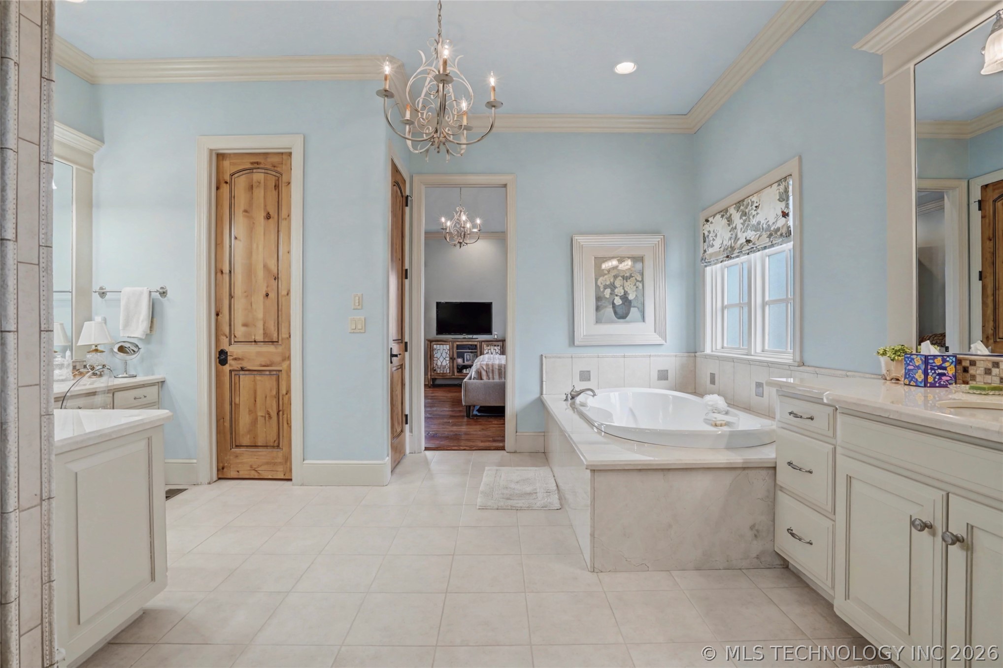 9436 S Jamestown Avenue Property Photo 19