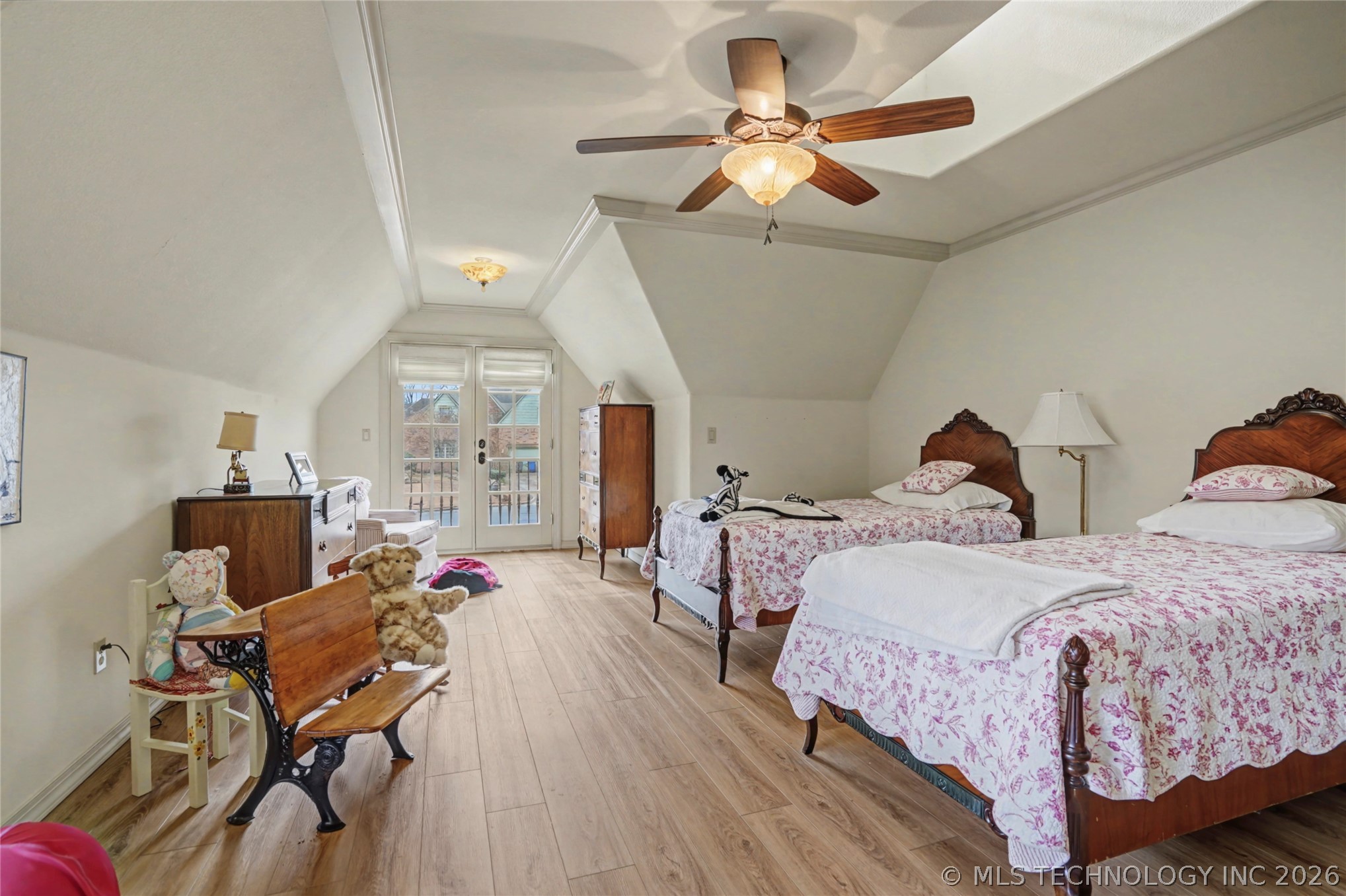 9436 S Jamestown Avenue Property Photo 26