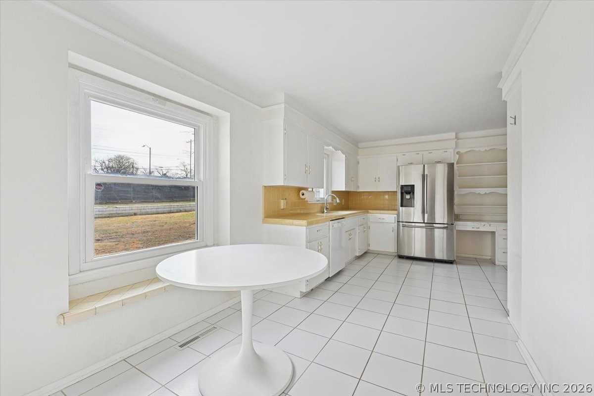 3835 S Gary Place Property Photo 20