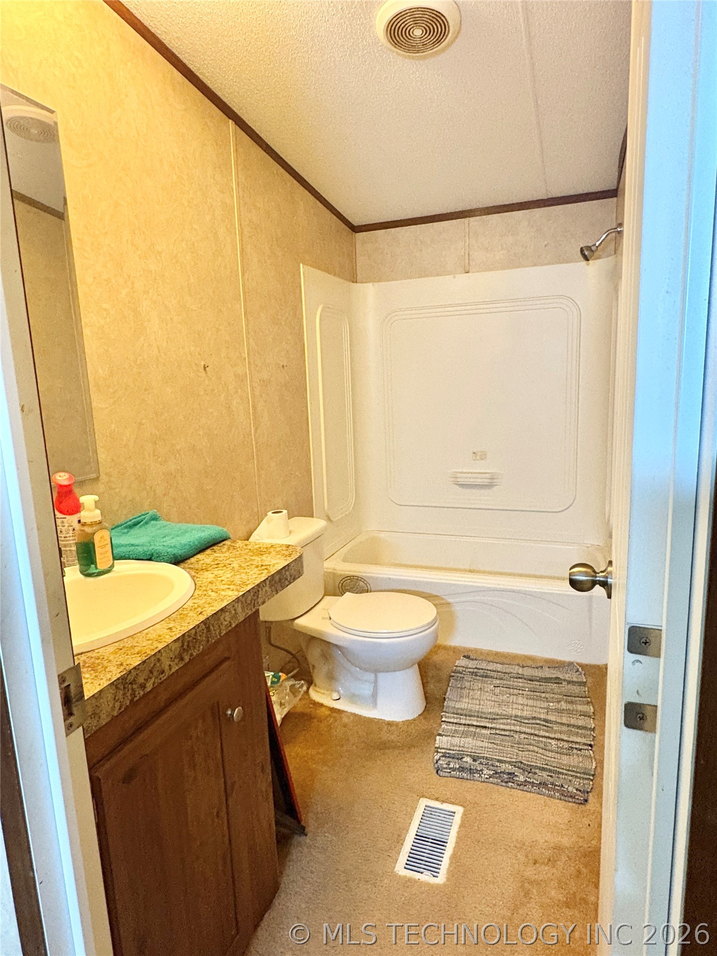 239 Berry Lane Property Photo 14