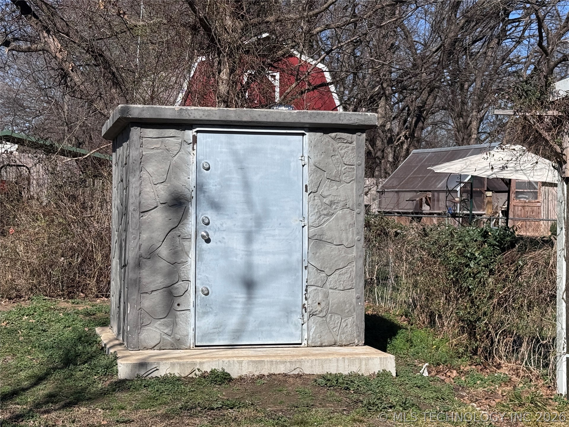 17603 E Meadow Lane Property Photo 8