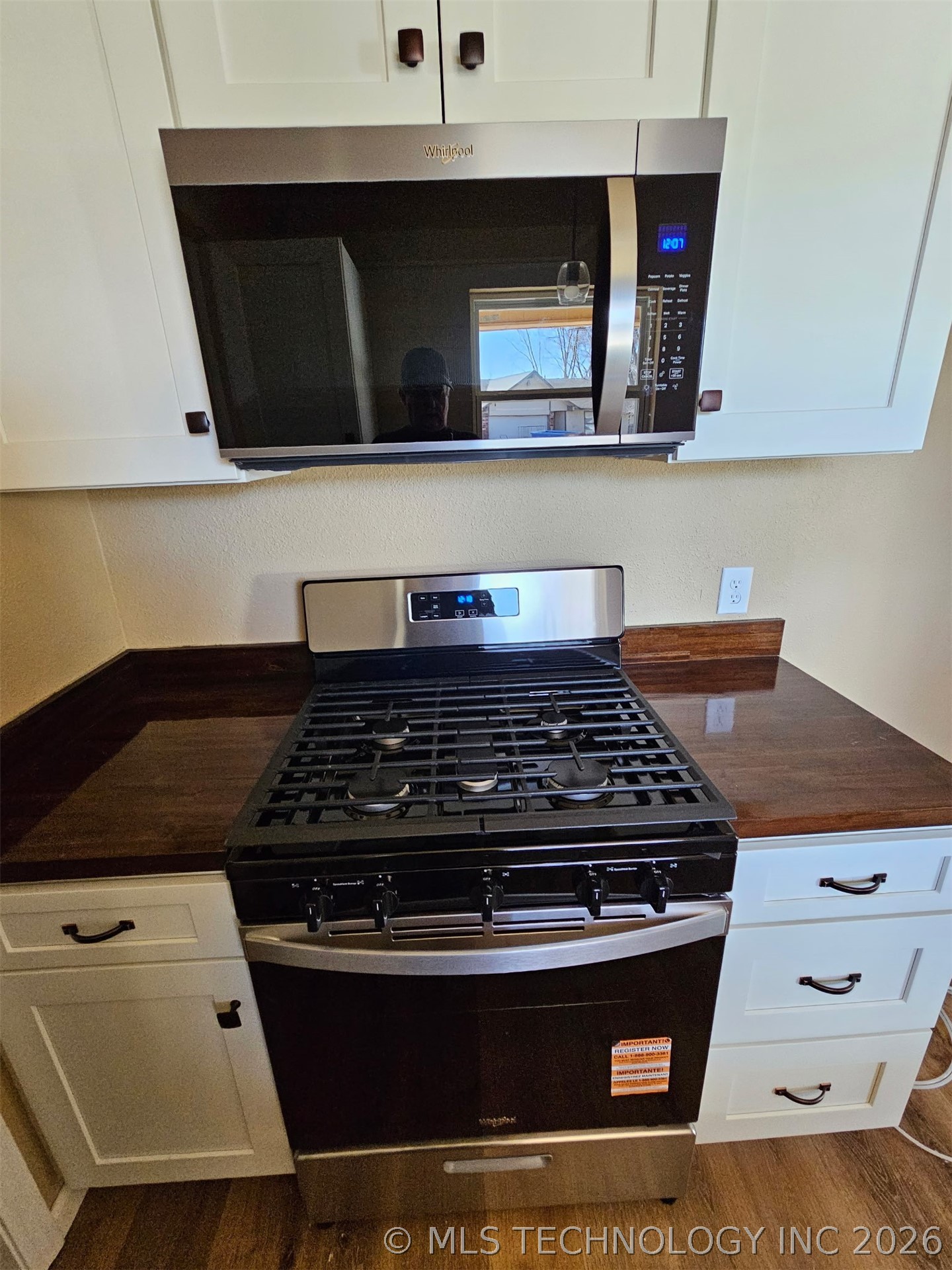 519 Park Street Property Photo 6