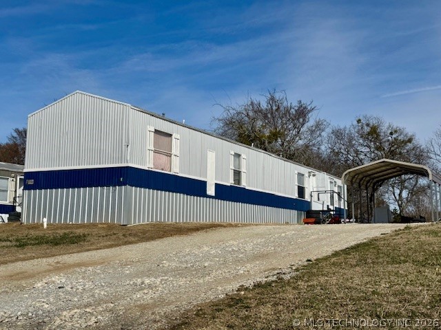 744 Kemp Property Photo 5