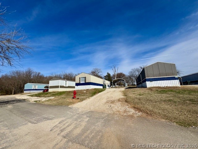 744 Kemp Property Photo 8
