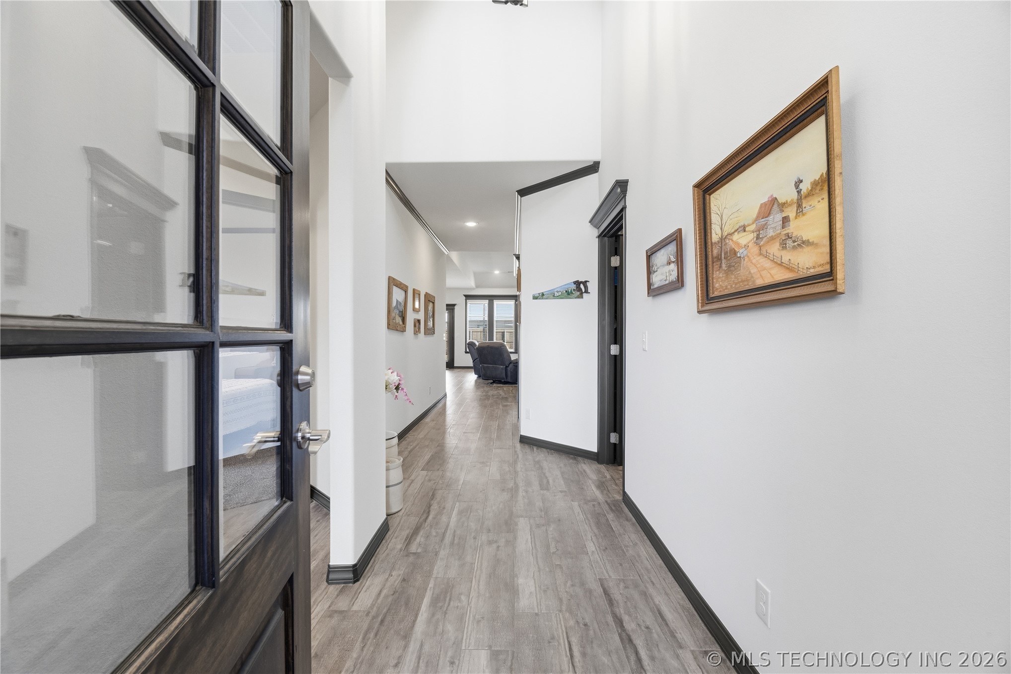 157 N Castle Street Property Photo 4