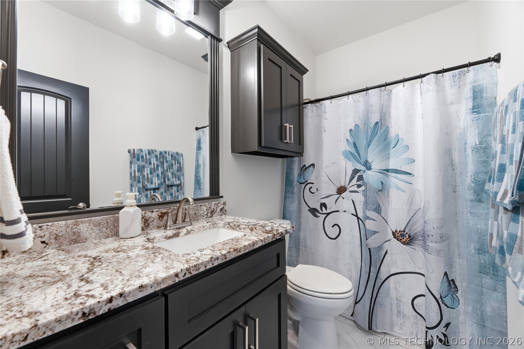 157 N Castle Street Property Photo 25