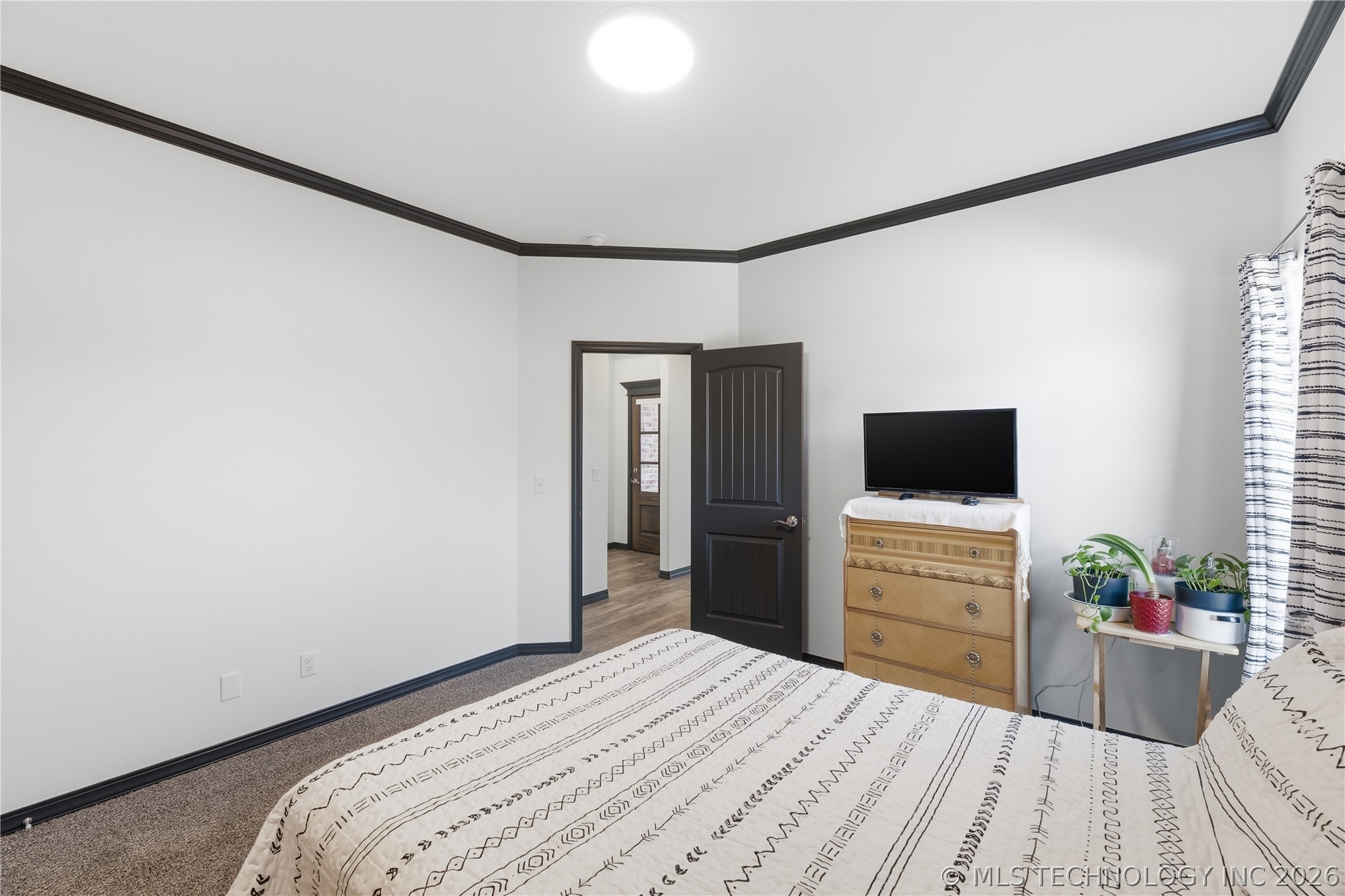 157 N Castle Street Property Photo 27