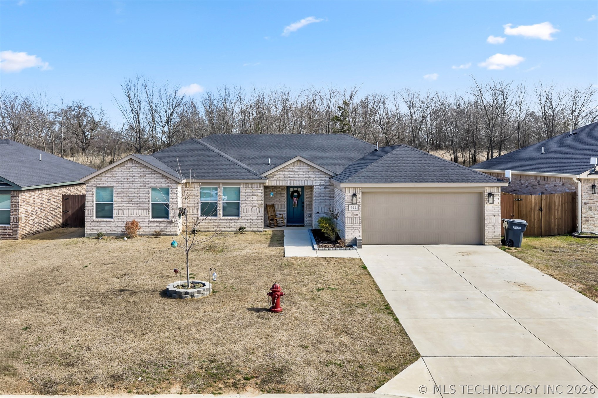 922 Indian Plains Property Photo 1