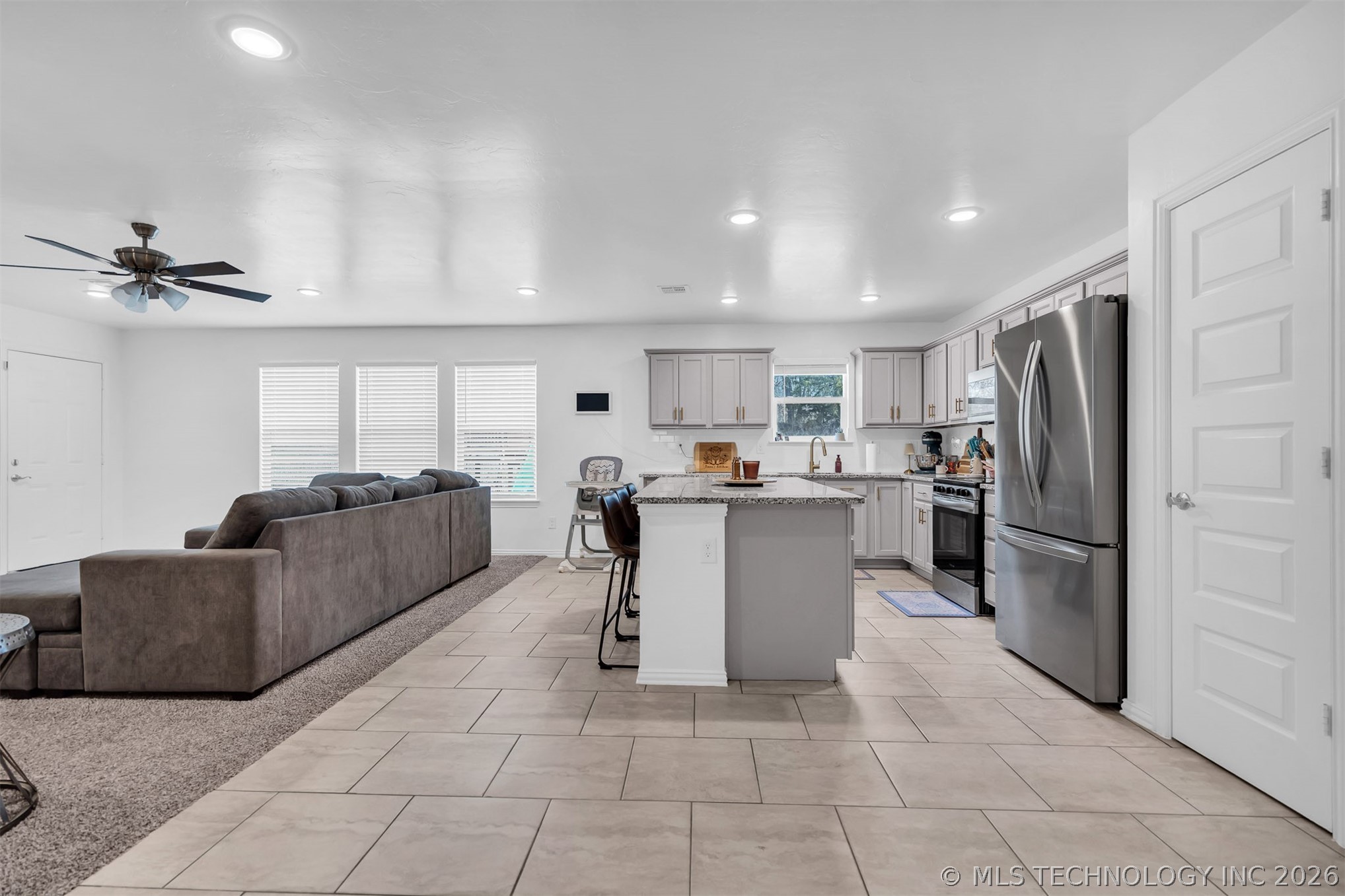 922 Indian Plains Property Photo 8
