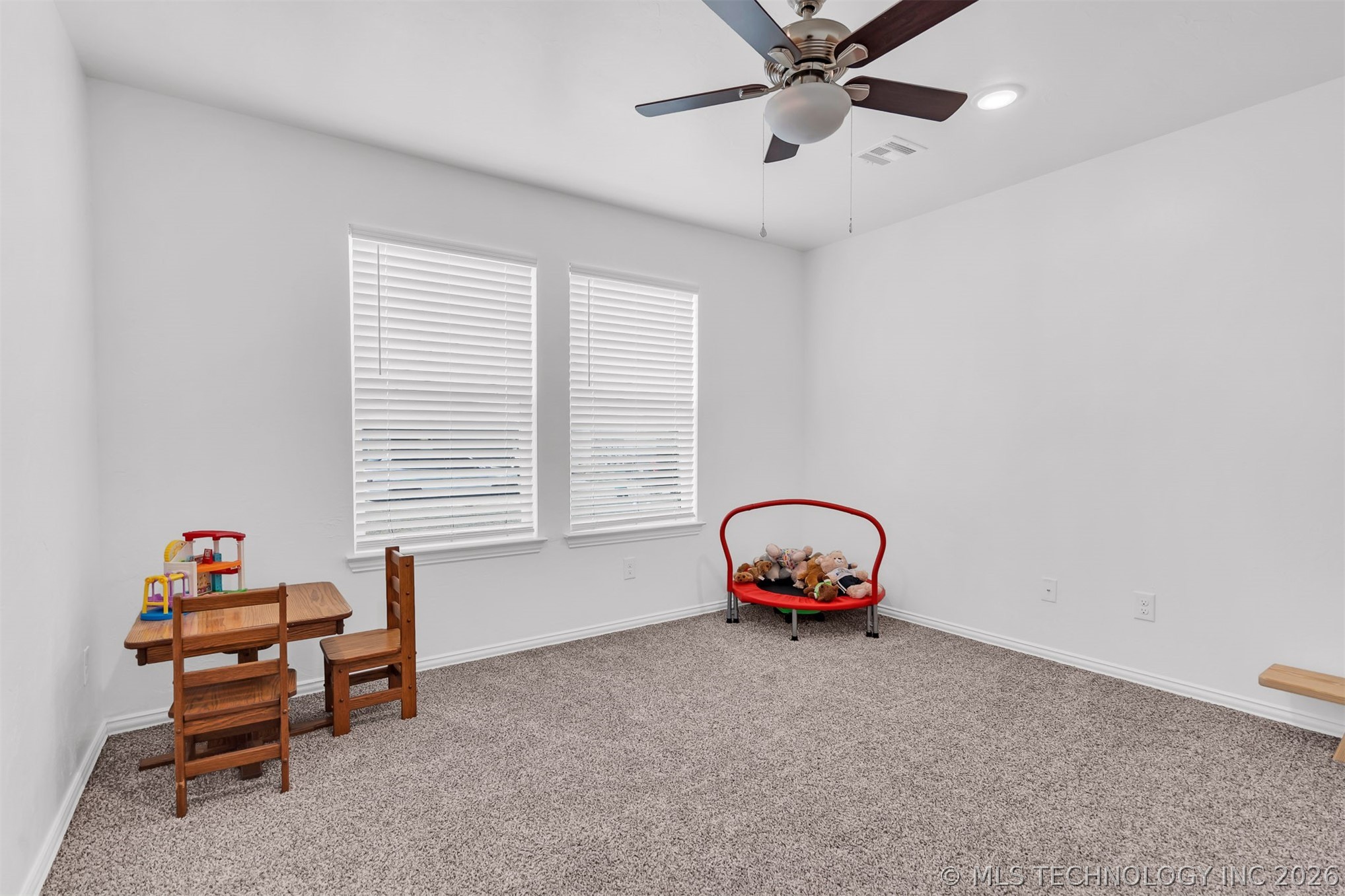 922 Indian Plains Property Photo 28