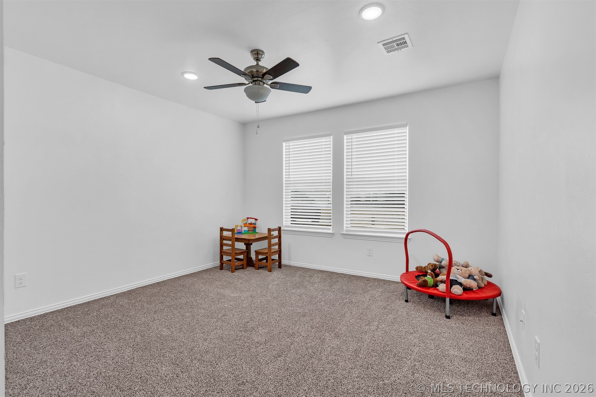 922 Indian Plains Property Photo 29