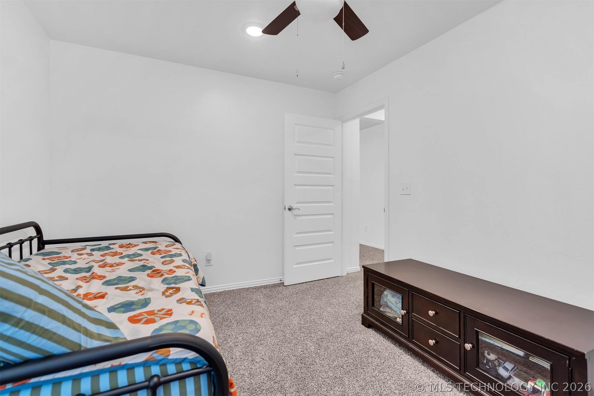 922 Indian Plains Property Photo 34
