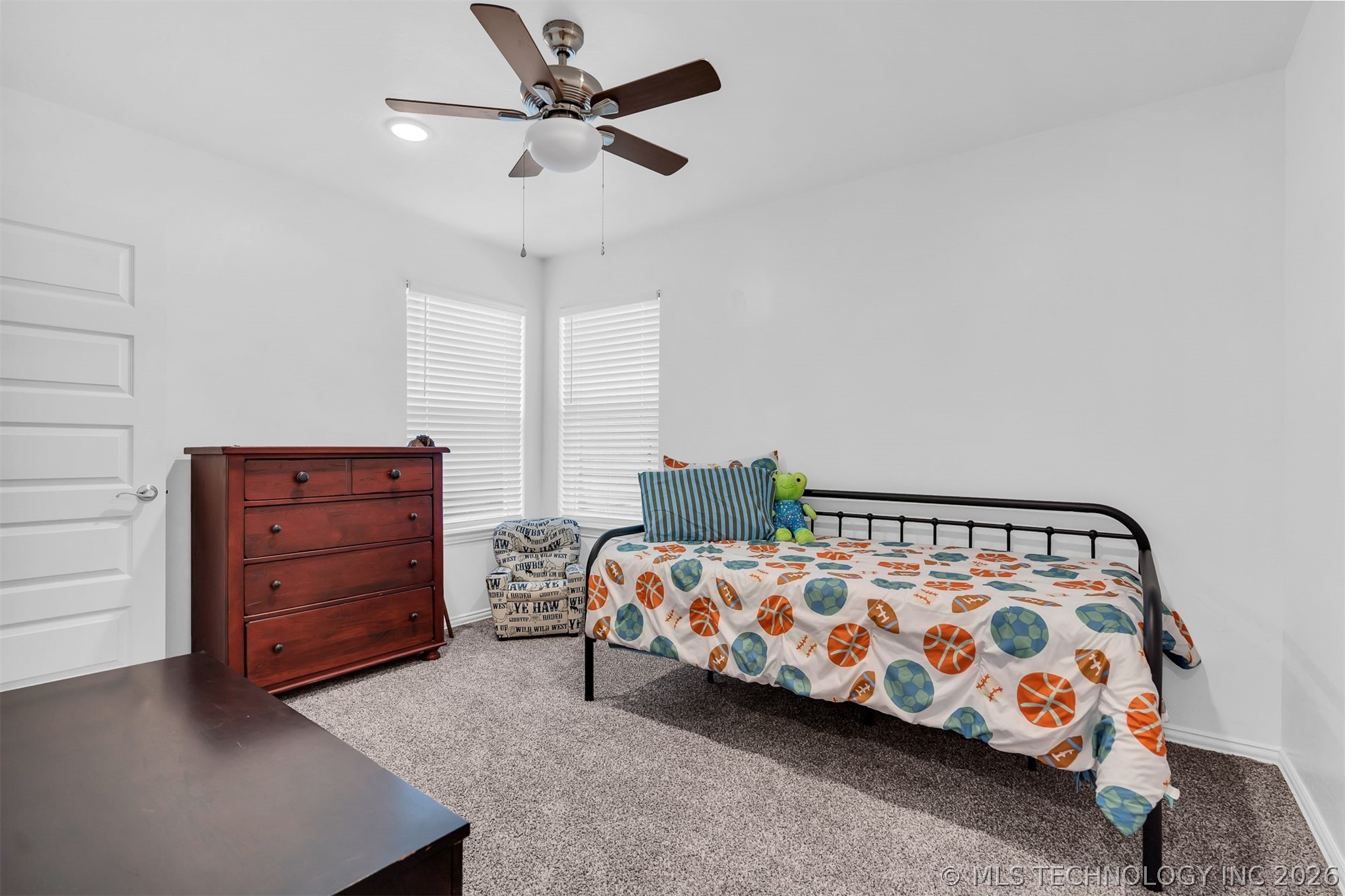 922 Indian Plains Property Photo 35