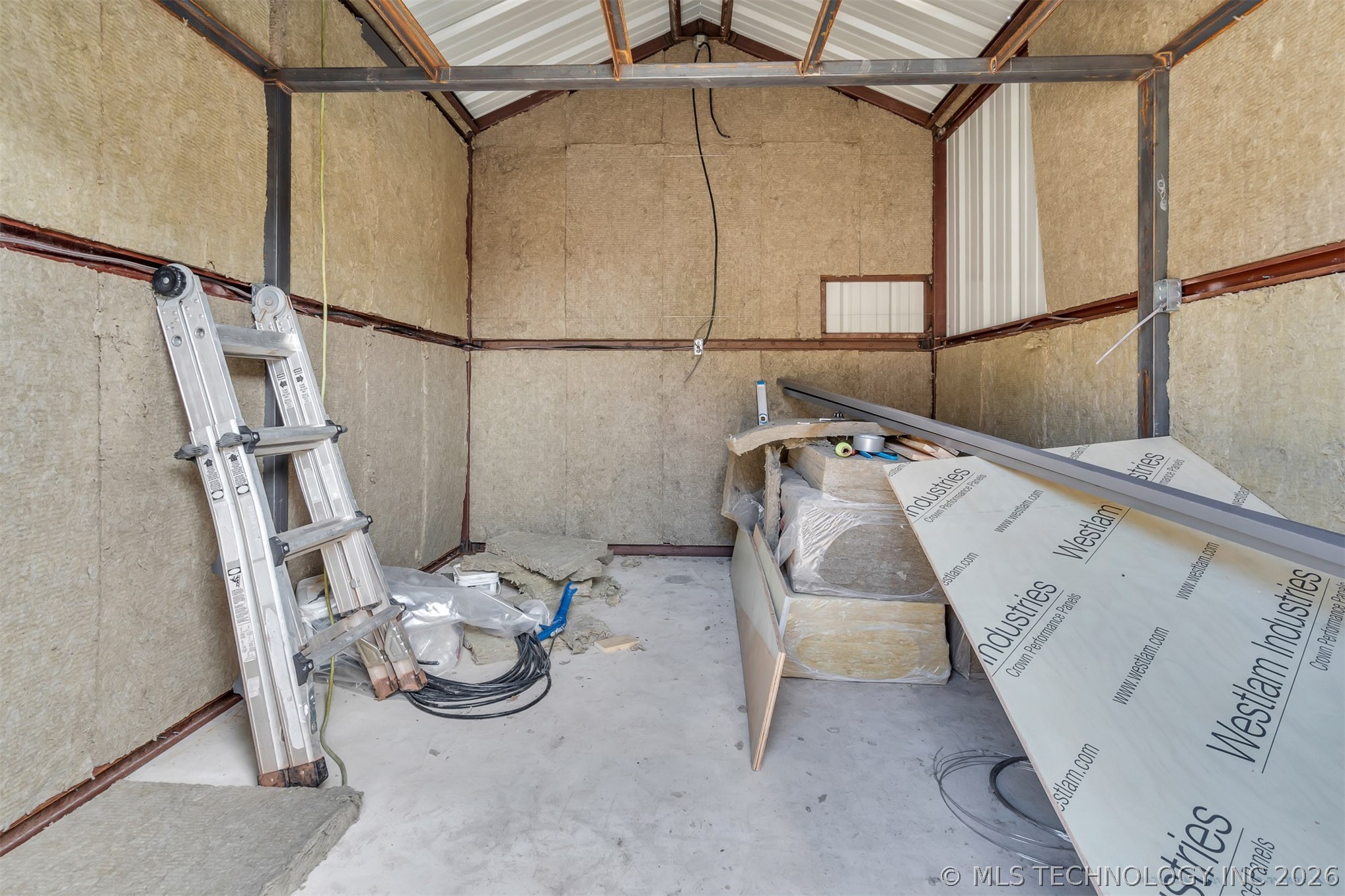 922 Indian Plains Property Photo 42