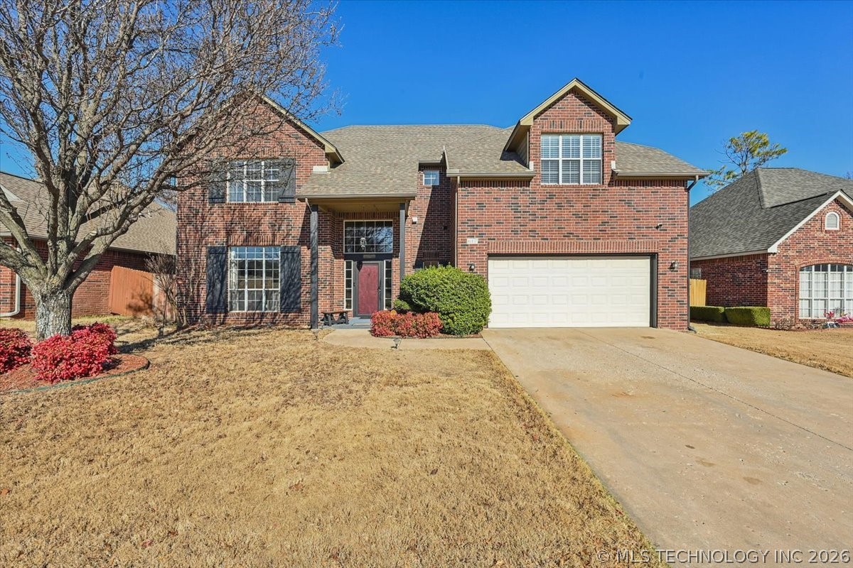 617 N Willow Avenue Property Photo 1