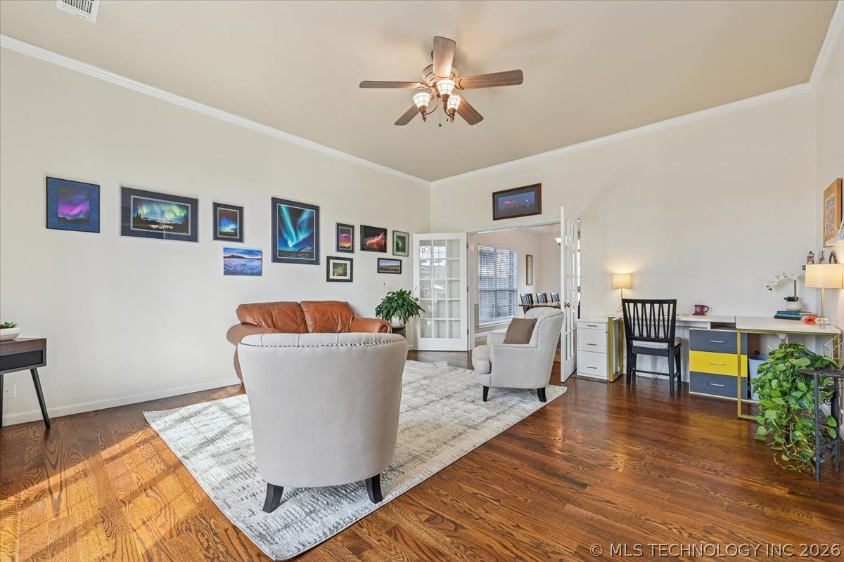 617 N Willow Avenue Property Photo 13