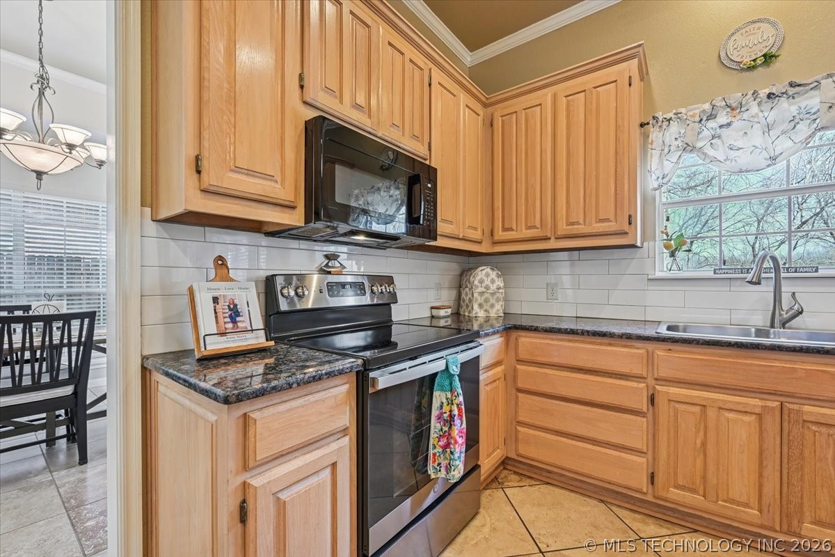 617 N Willow Avenue Property Photo 24