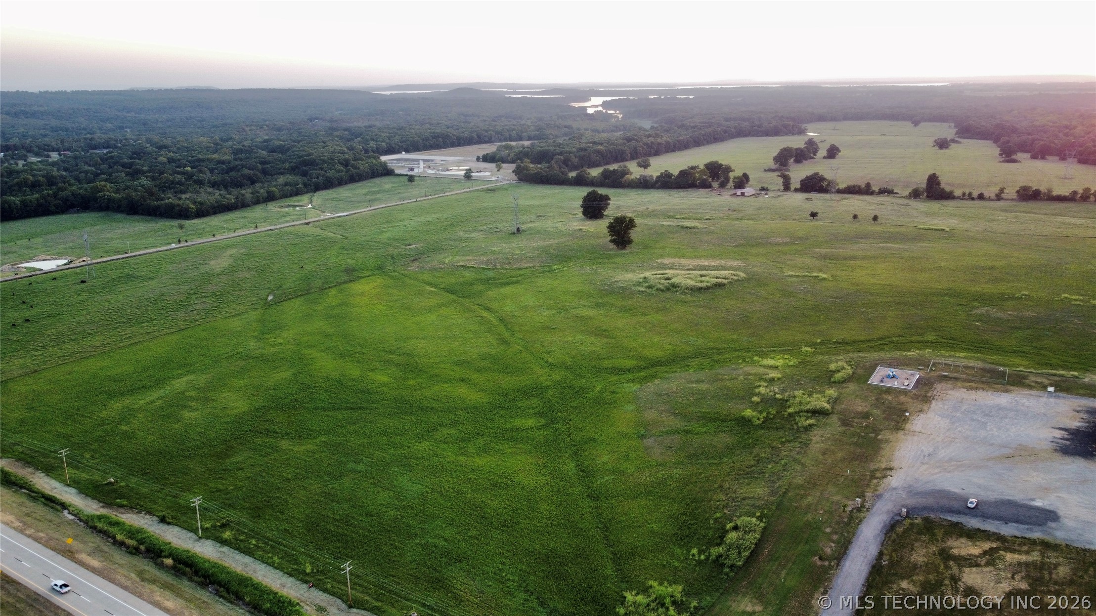 2875 S Kerr Boulevard Property Photo 1