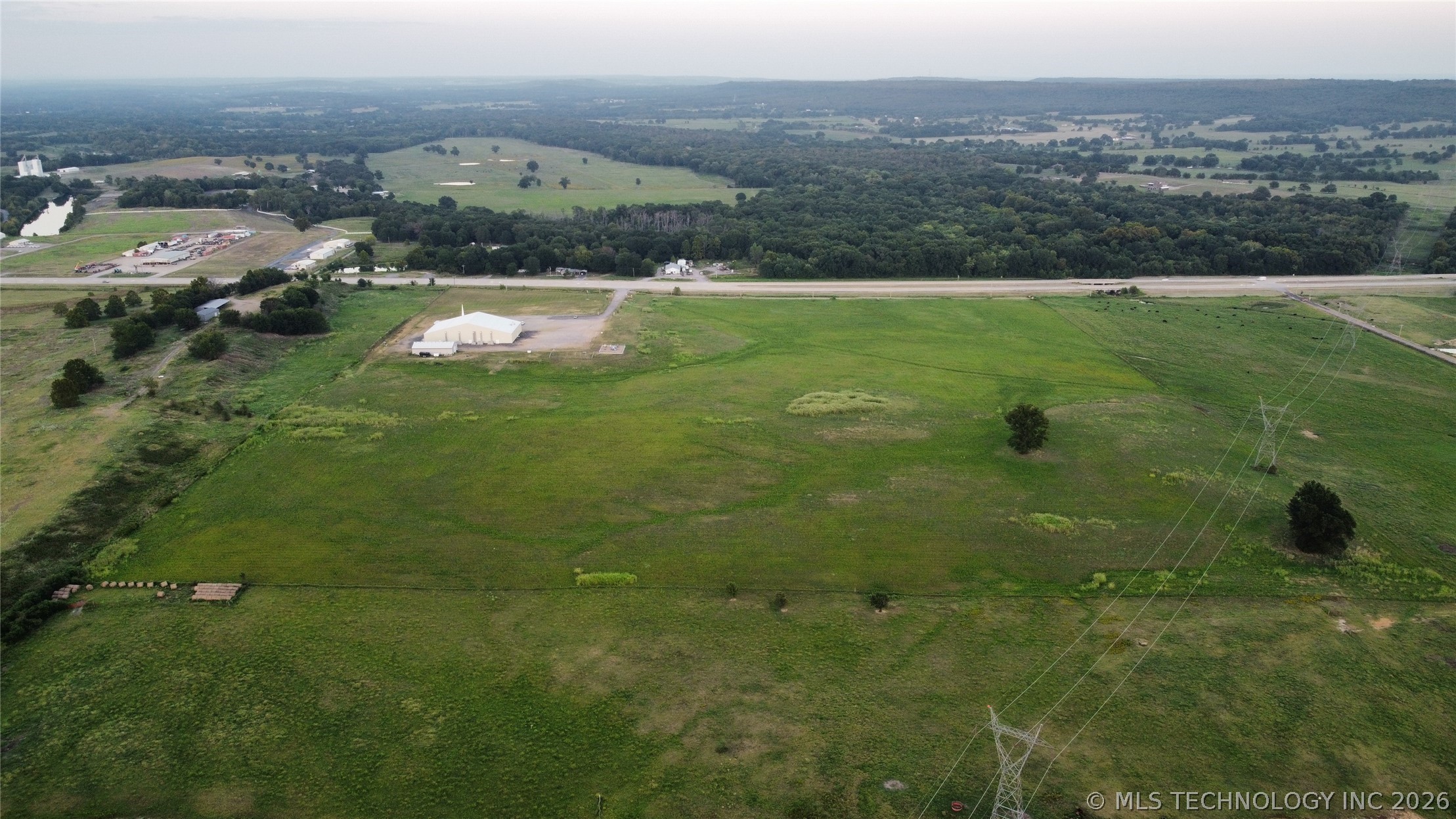 2875 S Kerr Boulevard Property Photo 6