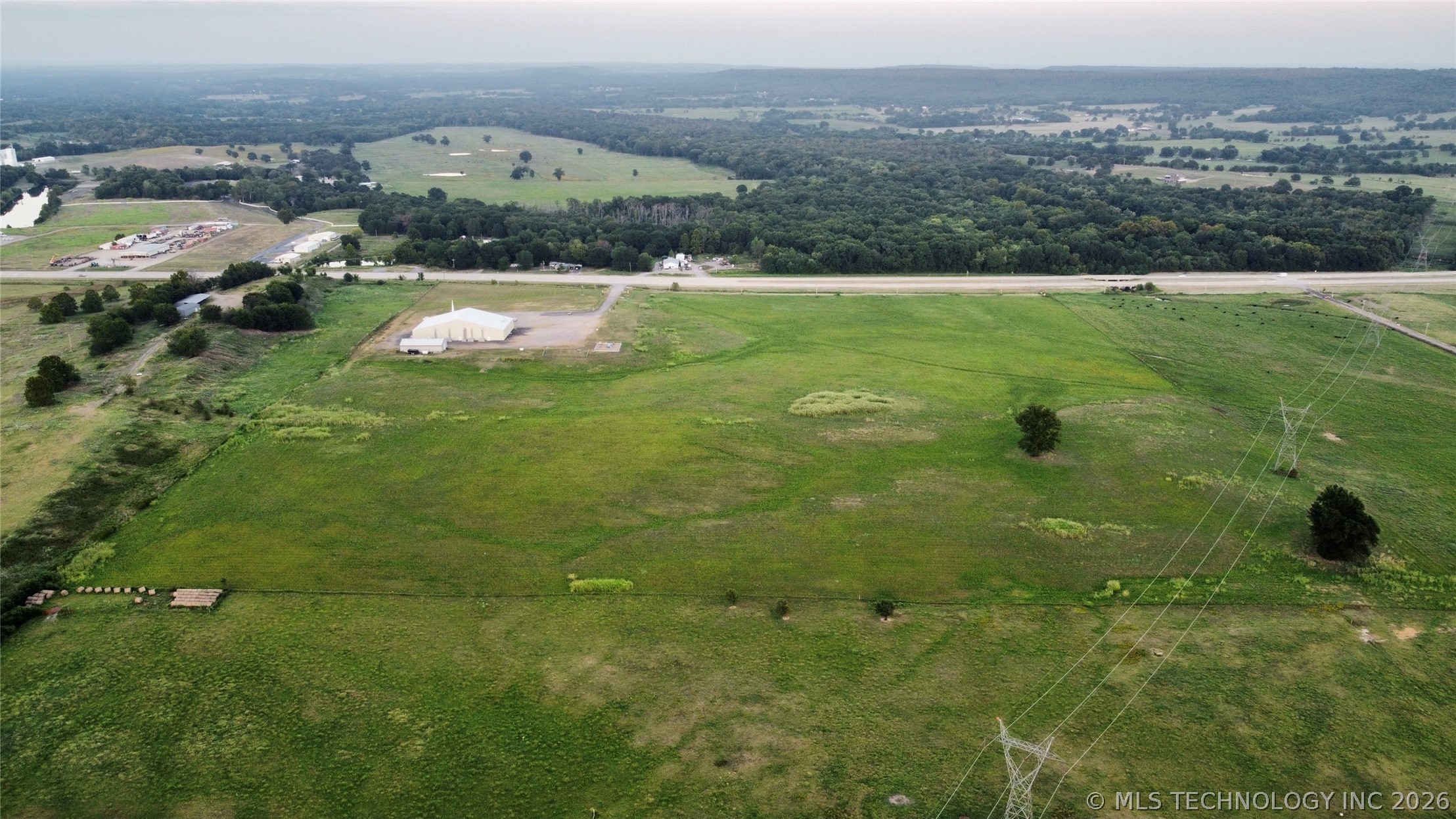 2875 S Kerr Boulevard Property Photo 7