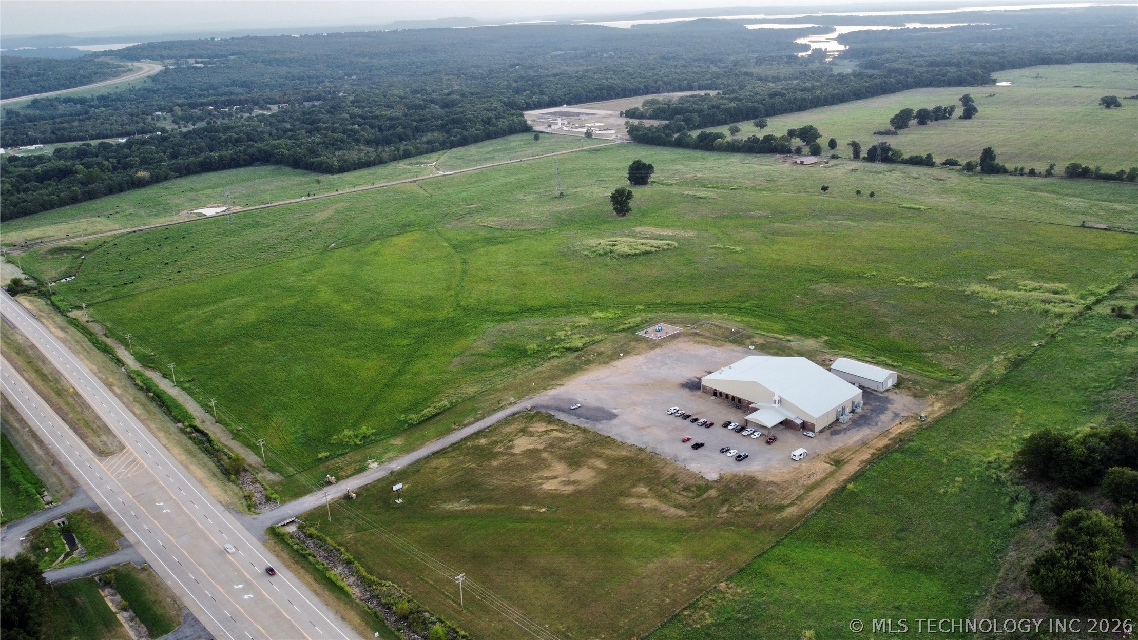 2875 S Kerr Boulevard Property Photo 10