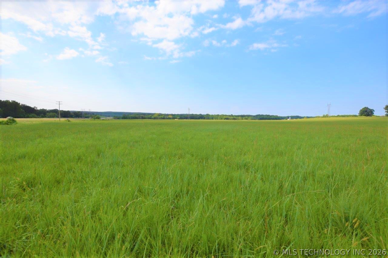 2875 S Kerr Boulevard Property Photo 12