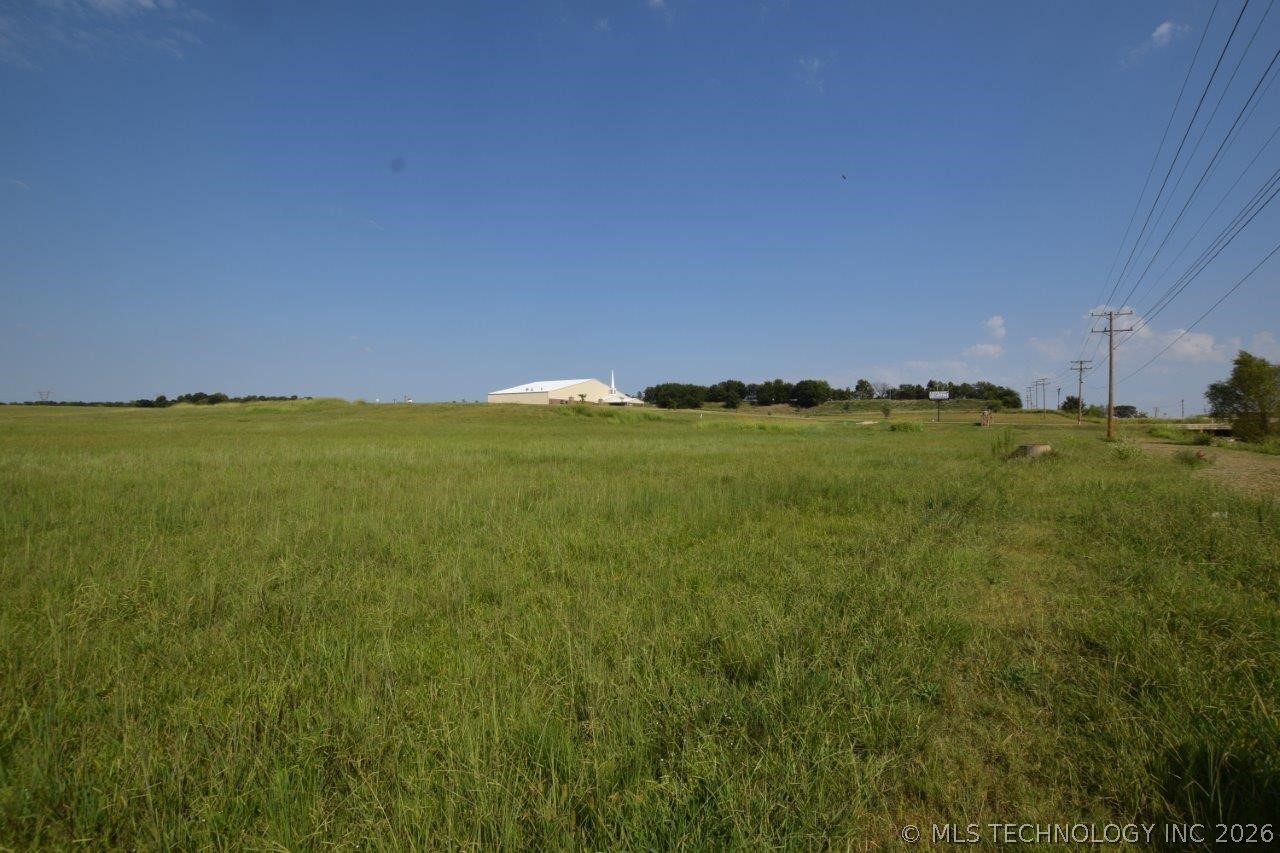 2875 S Kerr Boulevard Property Photo 17