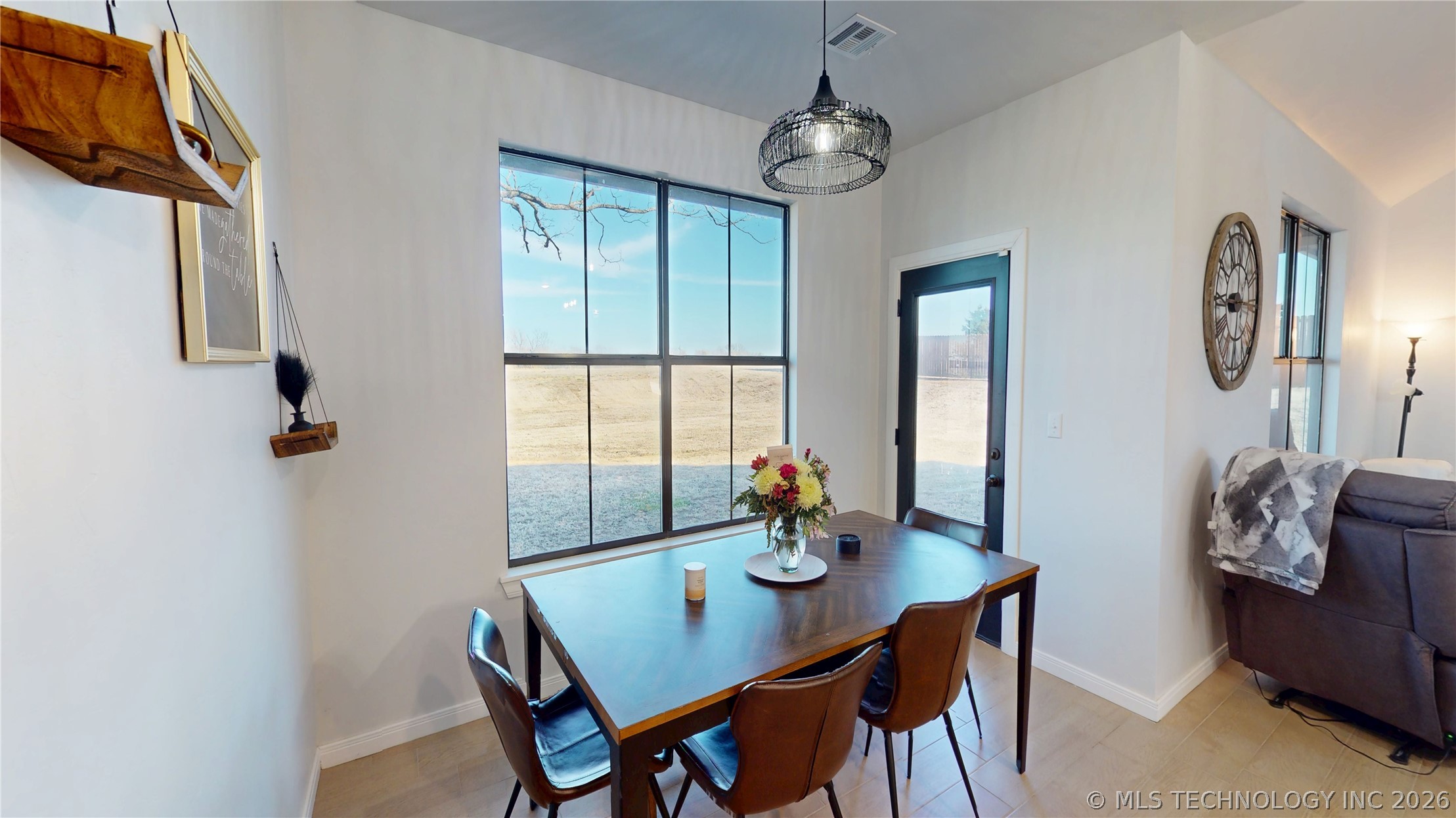11908 County Road 3513 Loop Property Photo 26