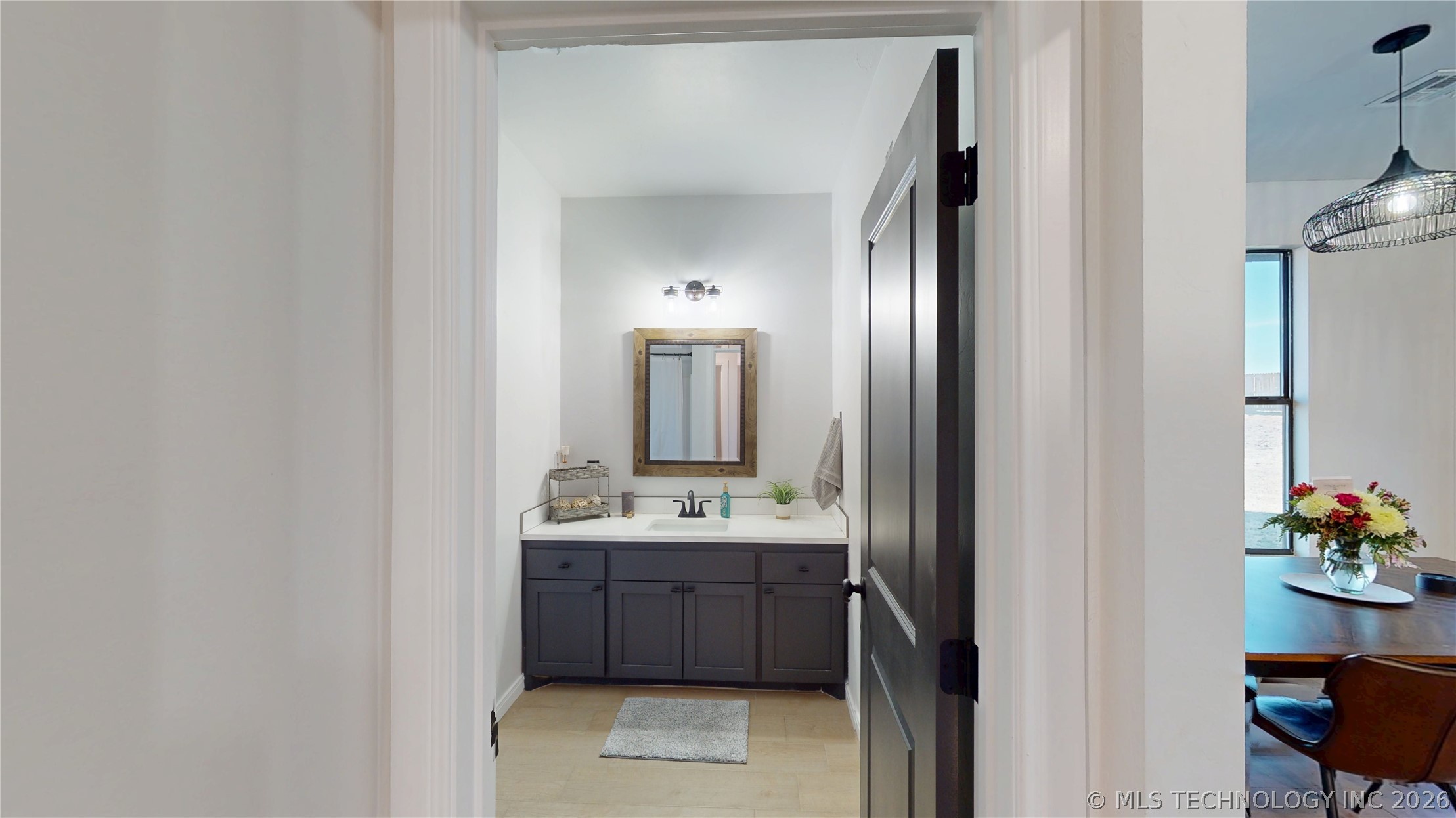 11908 County Road 3513 Loop Property Photo 44