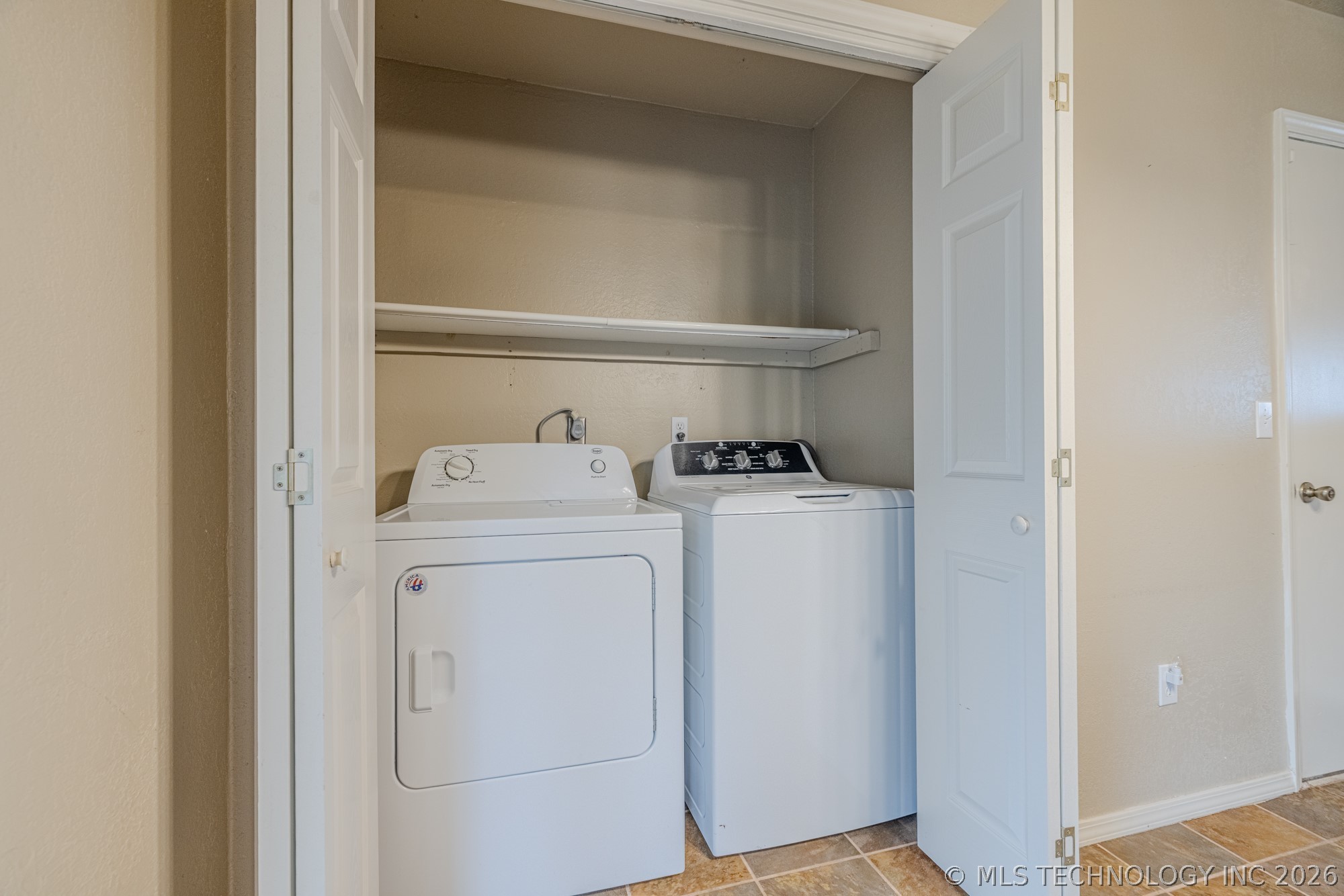 18108 E 3rd Place Property Photo 17