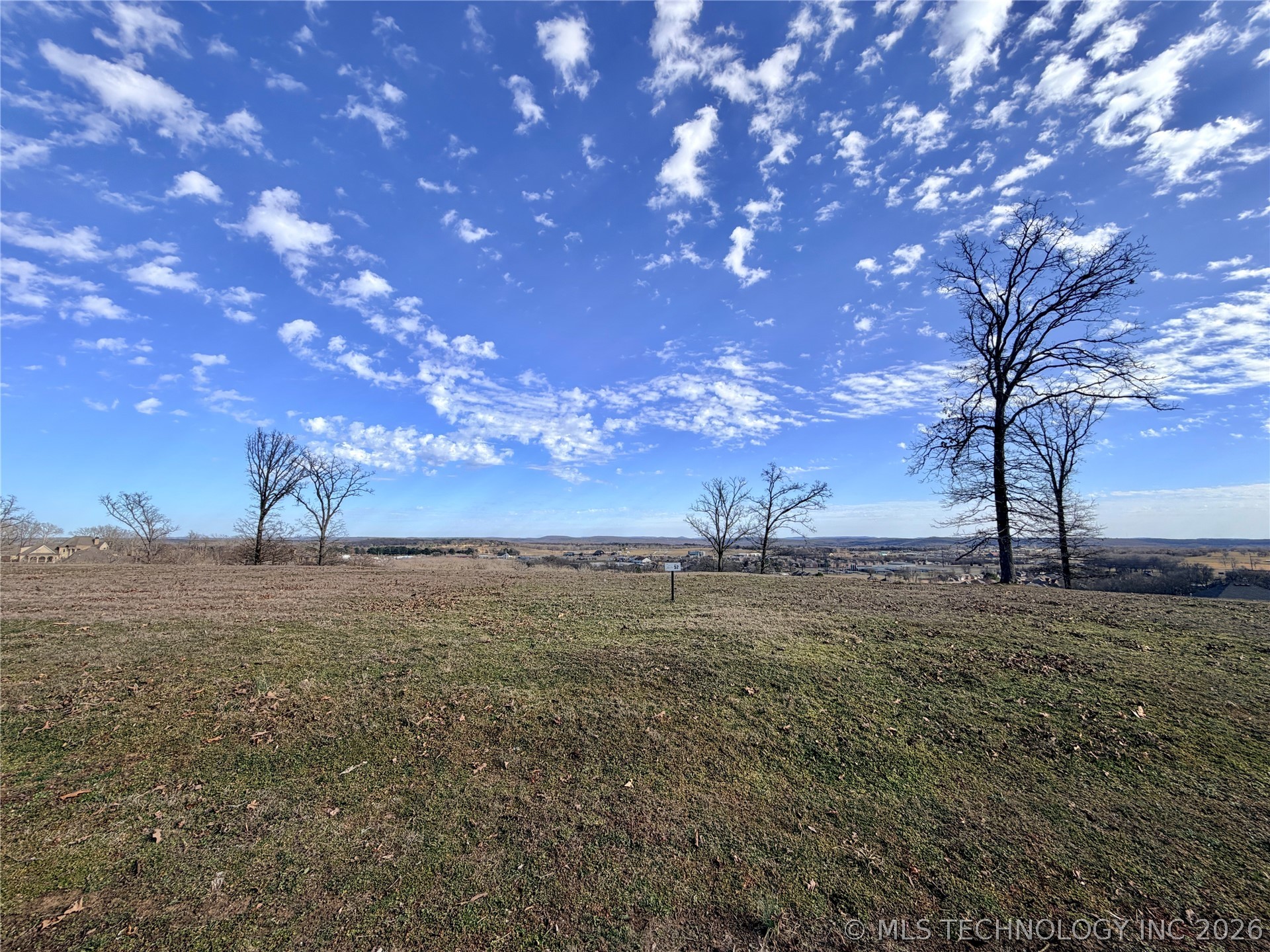 777 Ridgeview Drive Property Photo 4