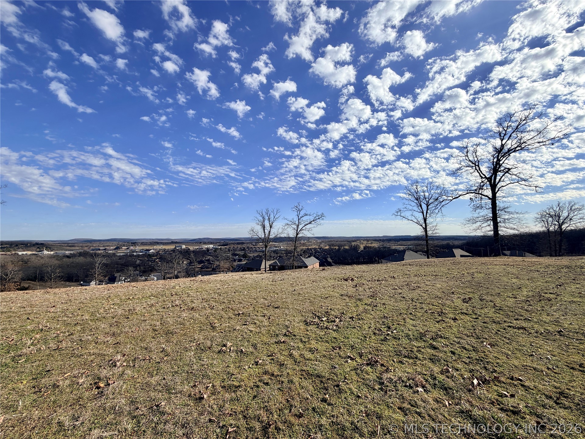 777 Ridgeview Drive Property Photo 9