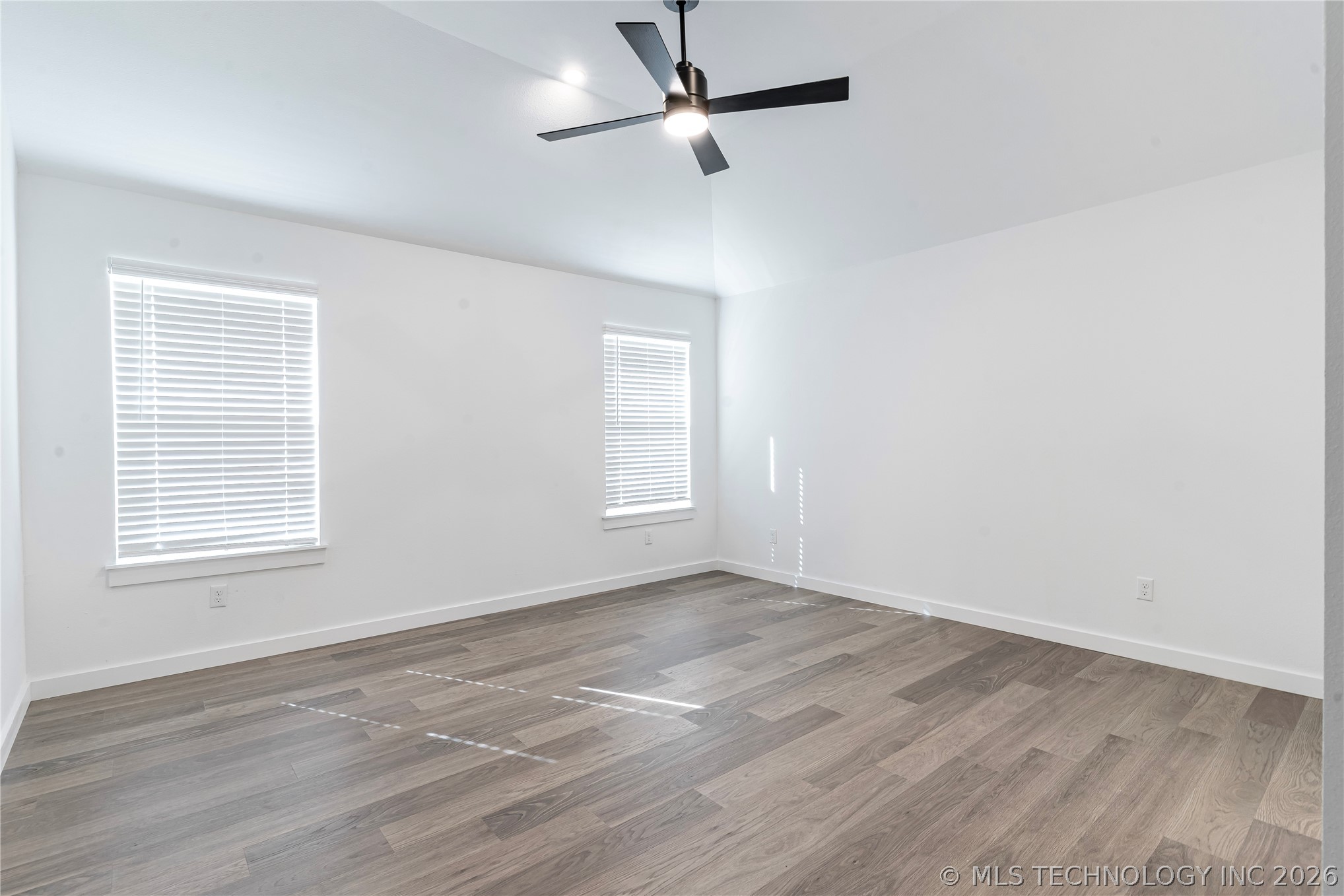 2417 W Main Street Property Photo 7