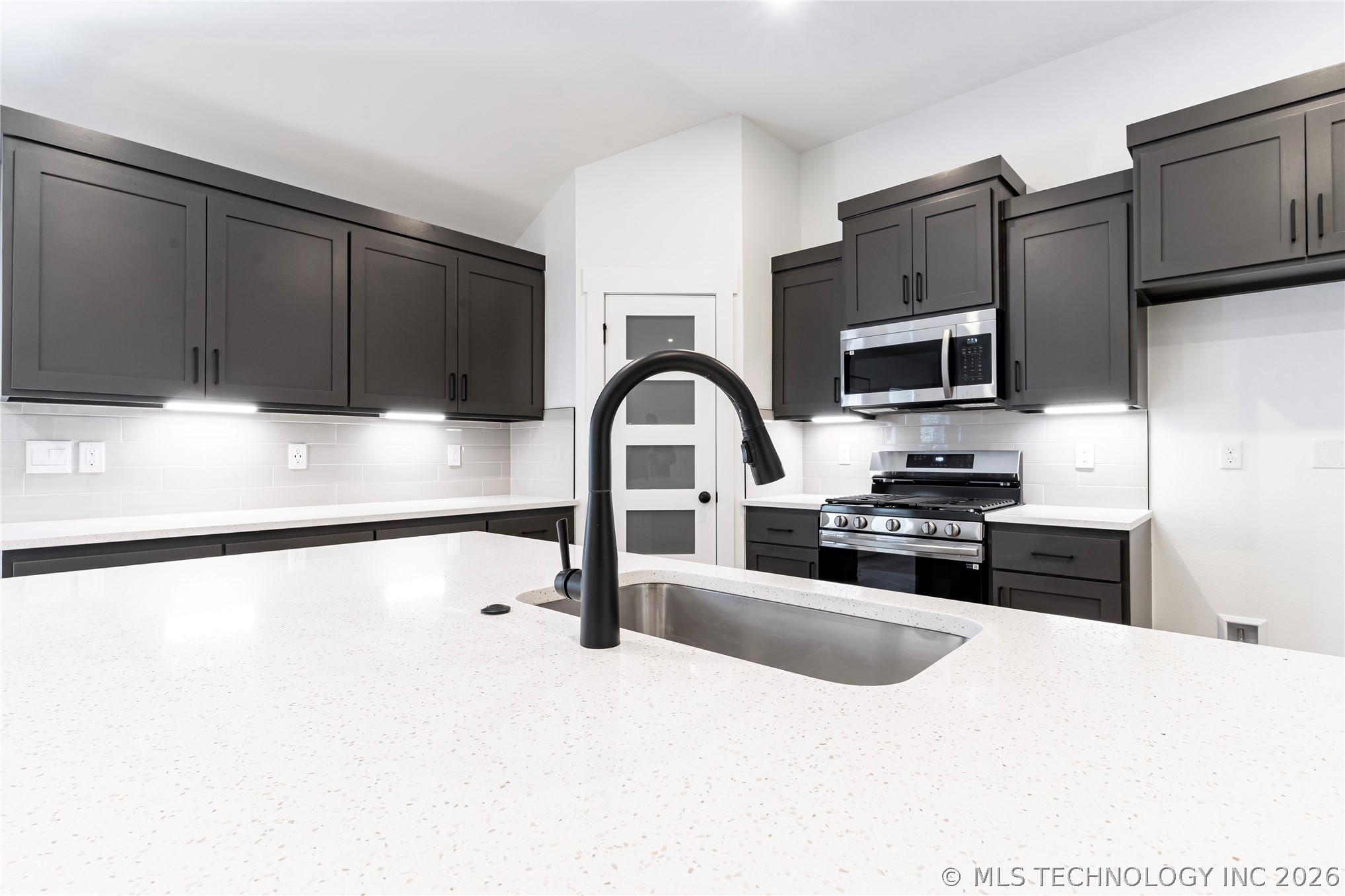 2417 W Main Street Property Photo 11