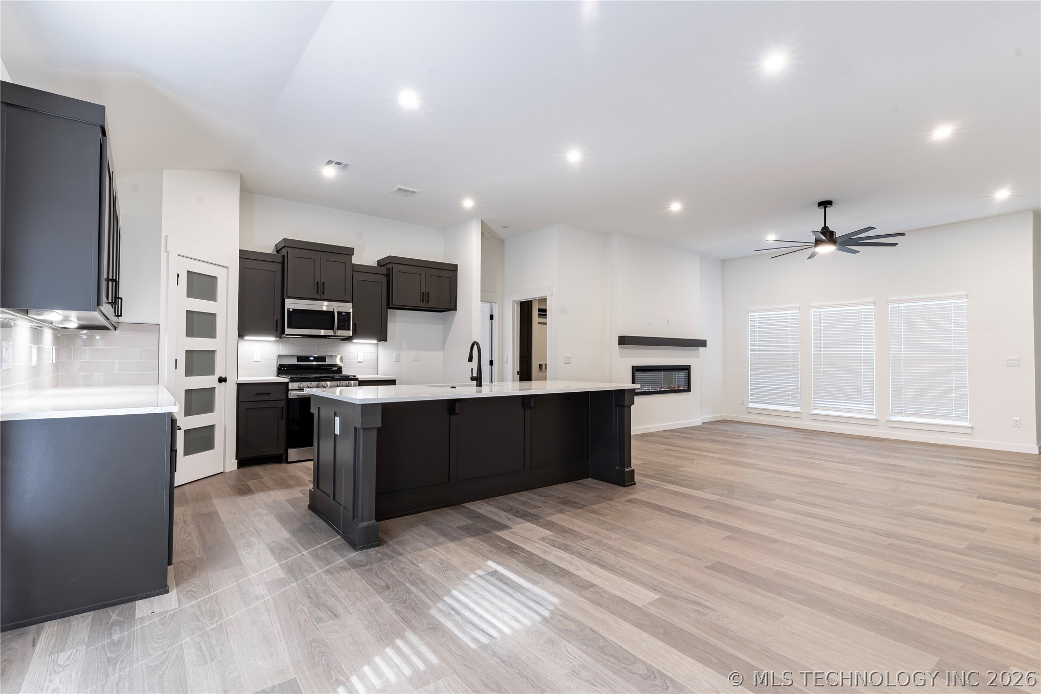 2417 W Main Street Property Photo 13