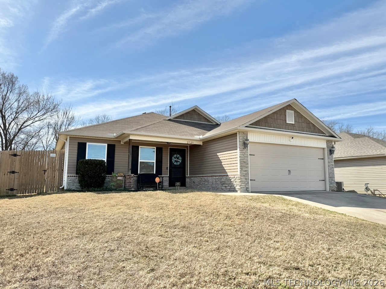 2725 E Quincy Street Property Photo 2
