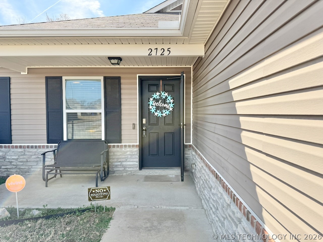 2725 E Quincy Street Property Photo 5